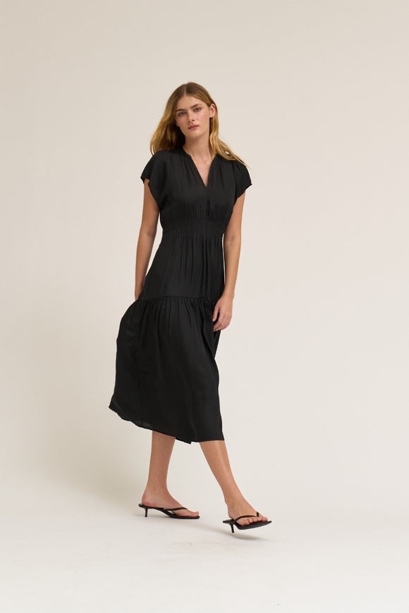 holly midi dress Holly Grade and Gather Black Midi Dress – Fig Tree Jewelry & Accessories