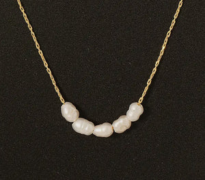 Addie Mini Pearl Necklace