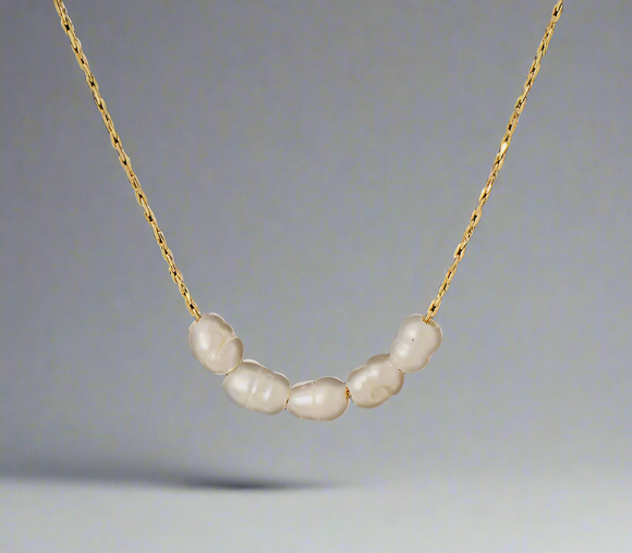 Addie Mini Pearl Necklace