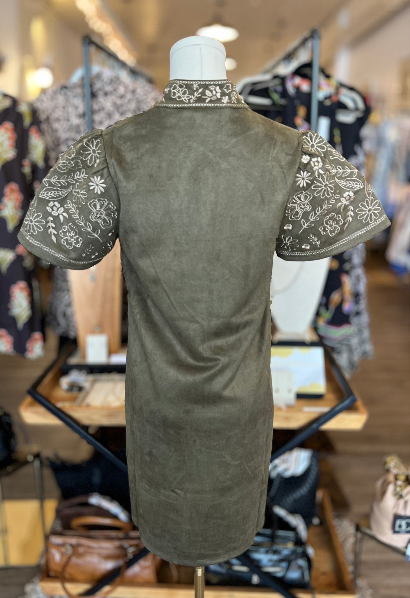 THML Vianney Short Sleeve Embroidered Detailed Dress- SALE Fig Tree Jewelry & Accessories THML Vianney Short Sleeve Embroidered Detailed Dress- SALE Fig Tree Jewelry & Accessories