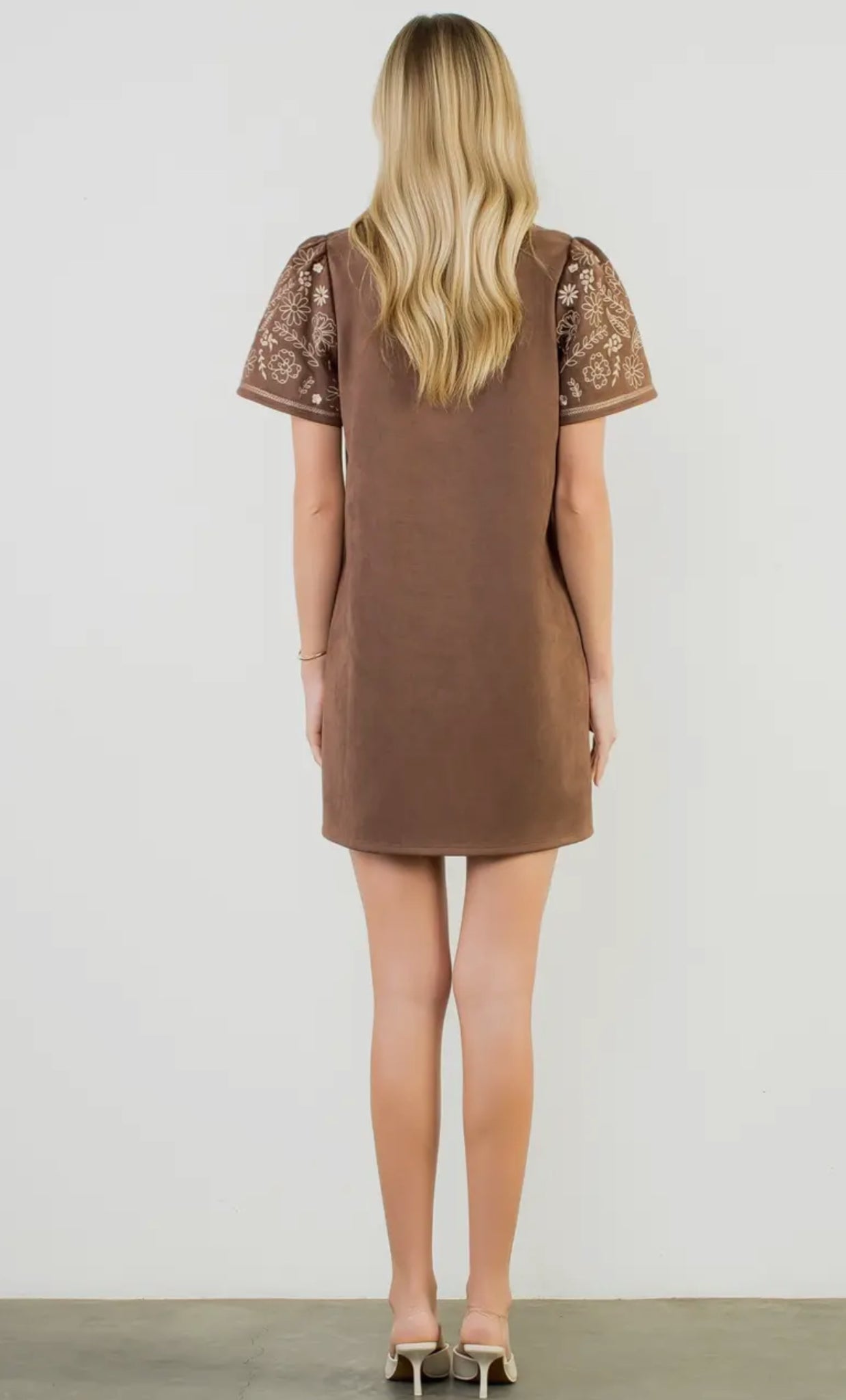 THML Vanessa Short Sleeve Embroidered Detailed Dress- SALE S THML Vanessa Short Sleeve Embroidered Detailed Dress- SALE S
