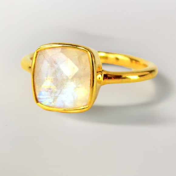 Claire Moonstone Stone Ring